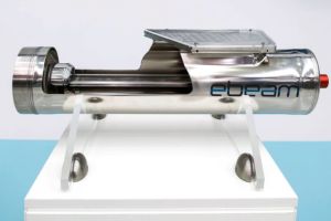 The award-winning Tetra Pak E3 is a filling machine series using electron beams instead of hydrogen peroxide to sterilise packaging material.